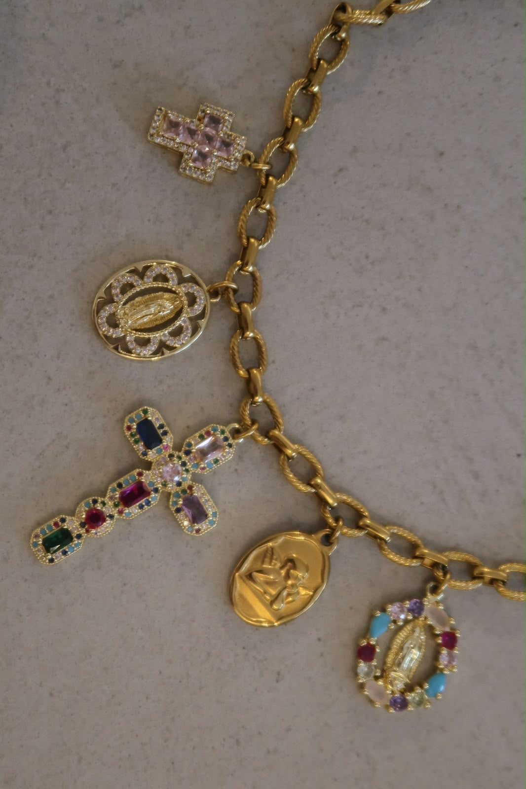 Collier Diosa